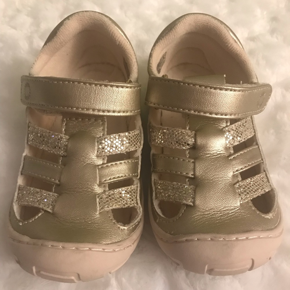Ugg Sandals Jordan. Size 8